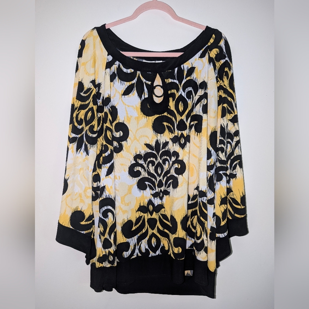Cato Asymmetric Sleeve Artsy Keyhole Blouse Size 22/24W 3x